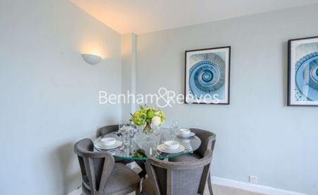 2 Bedroom flat to rent in Hill Street Apartments, Mayfair, W1 - Photo 3