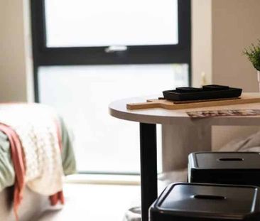 Penthouse Deluxe Studio - Photo 5