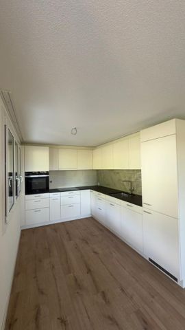 2.5 Zimmer, 74 m², 2. Stock - Photo 2