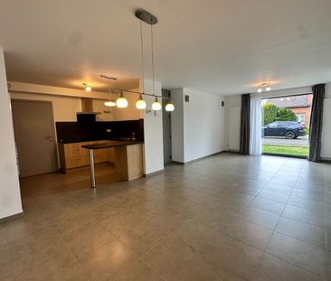 Ruim (+-90m²) gelijkvloers appartement met 2 slaapkamers, terras, tuin en autostaanpl - Foto 6