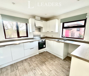 3 bedroom detached to rent Rackham Close, NR31 - Photo 2