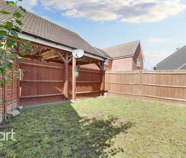 3 bedroom semi-detached house to rent - Photo 1