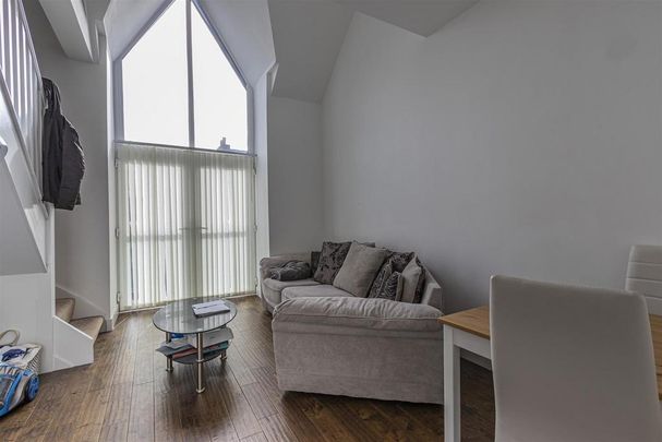 2 bedroom apartment to rent - Photo 1