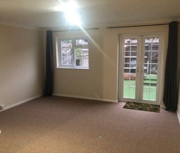 Middle Lane, EPSOM, KT17 - Photo 3