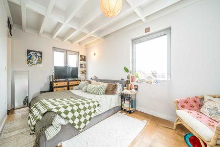 Sandra Court, Mitcham, CR4, London - Photo 4