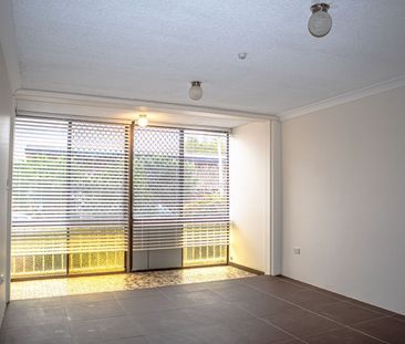 2/2 Sunrise Boulevard, 4217, Surfers Paradise - Photo 1