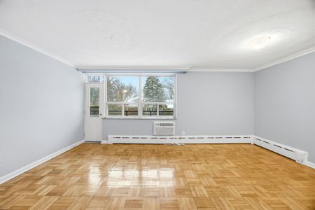 For Lease - 221 Russell Hill Road Unit# 303, Toronto, Ontario - Photo 4