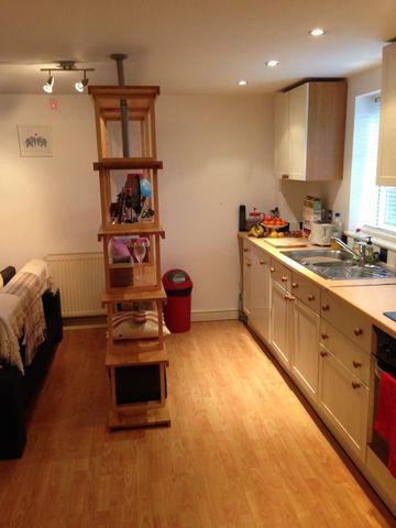 1 Bed Flat, Bottle Cottages, B17 - Photo 4