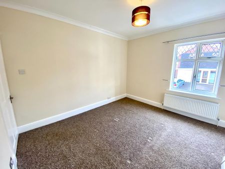 3 bedroom terraced house to rent - Photo 2