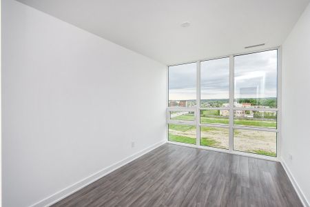 For Lease - 681 Yonge Street Unit# 619, Barrie, Ontario - Photo 3