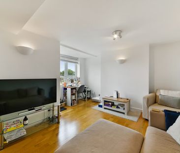 2 bedroom apartment - Photo 3