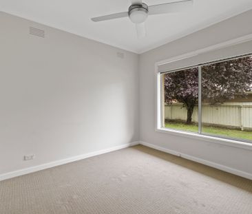 NEAT TWO BEDROOM UNIT - Photo 3