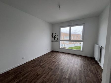 Location Appartement 3 pièces 75m² LES SORINIERES 44840 - Photo 3