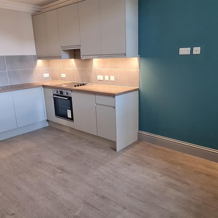Flat For Rent 259 Highland Road, Southsea - Photo 1