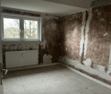 Wir renovieren für Sie! Tapete+Laminat - Photo 6