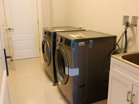 For Lease - 108 Patricia Avenue, Toronto, Ontario - Photo 5