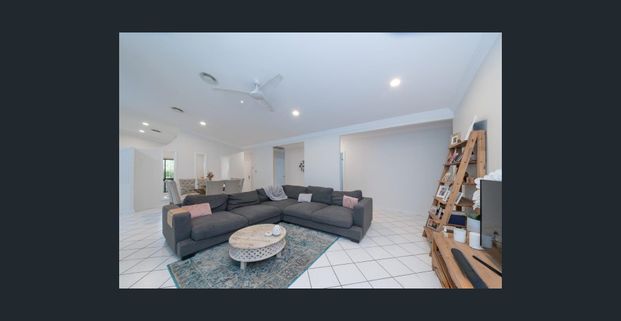 SUBSTANTIAL CONTEMPORARY RESIDENCE - POSITIONED ADJACENT TO BEAUTIFUL PARKLAND - Photo 1