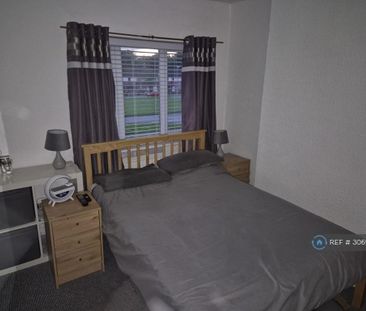2 bedroom end of terrace house to rent - Photo 6