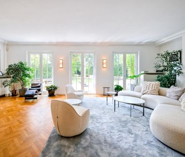 situation exceptionnelle : superbe villa en bordure du Leopold club - Photo 1