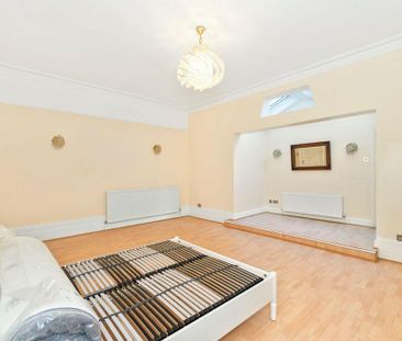 3 bedroom ground floor flat to rent - Photo 4