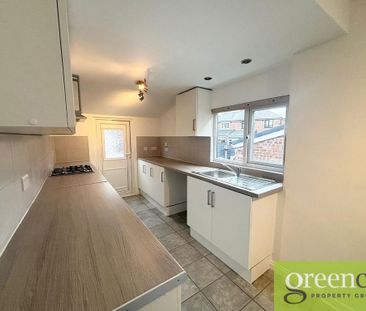 3 bedroom semi-detached house to rent - Photo 6