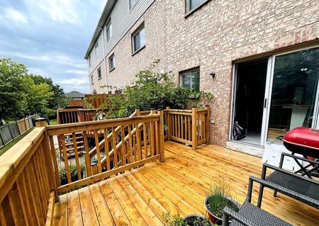 For Lease - 1050 Bristol Road Unit# 14, Mississauga, Ontario - Photo 3