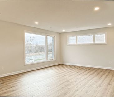 For Lease - 835 Arcadian Private, Kanata, Ontario - Photo 1