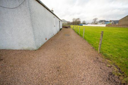 2 bedroom detached house to rent - Photo 3