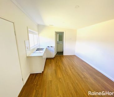 One Bedroom Bungalow - Photo 4