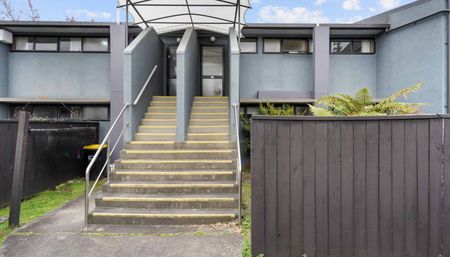 UPPER LEVEL AND VIEWS - Photo 5