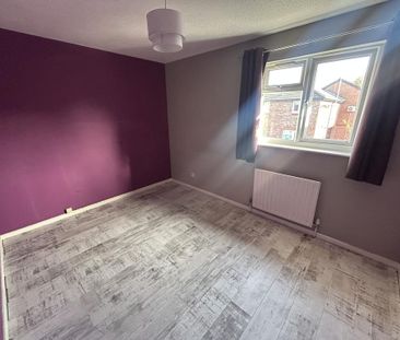 2 bedroom property to rent - Photo 1