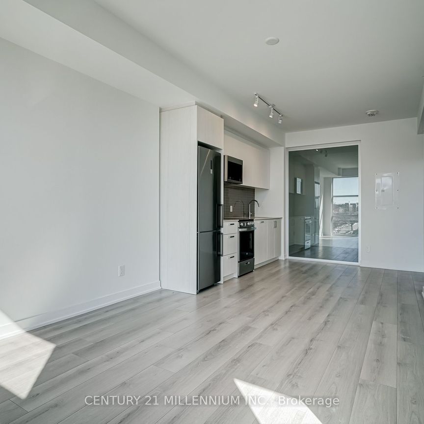 For Lease - 1787 St. Clair Avenue Unit# 312, Toronto, Ontario - Photo 1