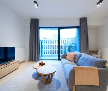 Appartement te huur in Etterbeek voor € 2.100 met 2 slaapkamers - Photo 2