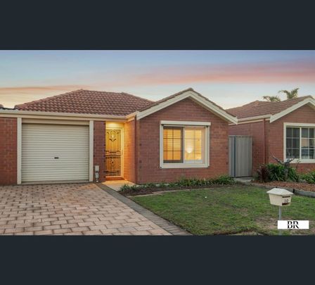 10 Cutlass Walk, Seaford Rise, SA 5169 - Photo 1
