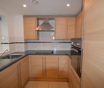 1 bedroom retirement property to rent - Photo 5