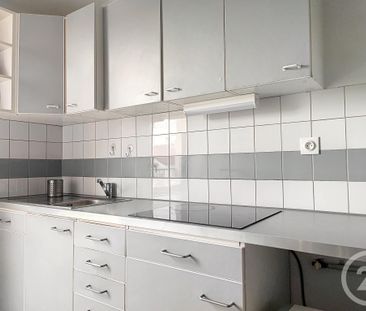 Location Appartement 1 pièce 44m² ST JULIEN LES VILLAS 10800 - Photo 5