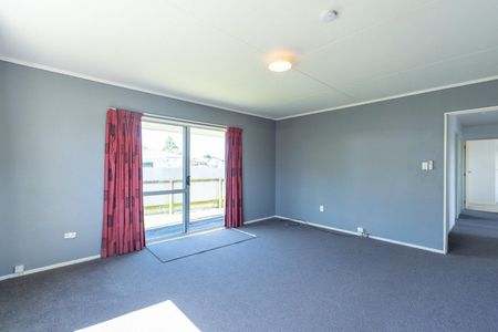115 Sherwill Street West - Photo 2