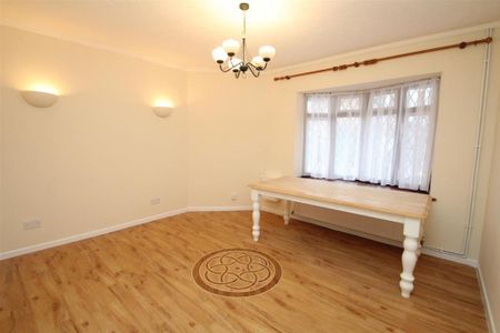 4 bedroom property to rent - Photo 2