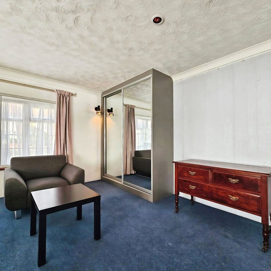 St. Marys Crescent, Stanwell, Staines-upon-Thames, Surrey, TW19 7HU - Photo 1