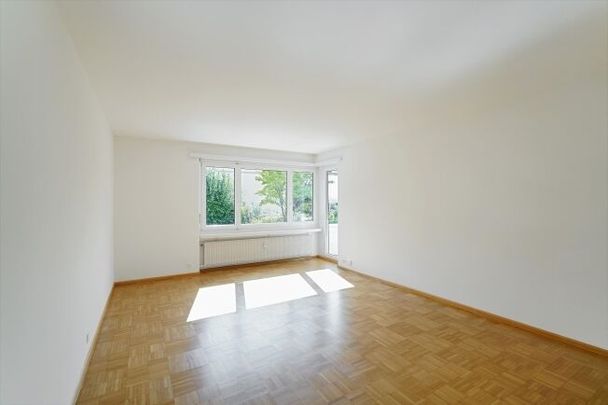 Lots of space in a privileged location with fantastic views - Foto 1