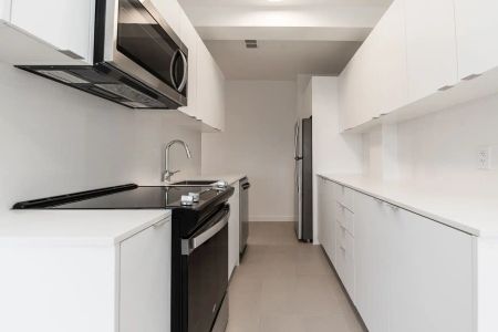 5 Mallory Gardens — 1 Bedroom - unit 204 - Photo 3