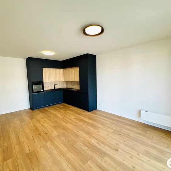 Pronájem atraktivní bytové jednotky 2+kk/L + garážové stání, 70 m - Photo 1