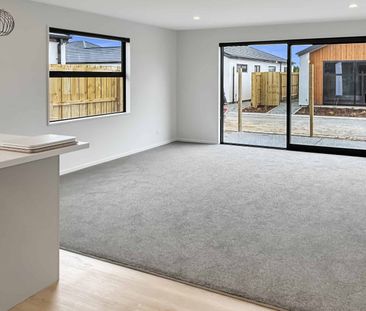 Low-Maintenance Living in a Sought-After Rolleston Location - Photo 3