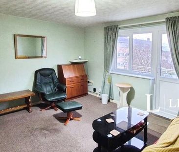3 bedroom flat to rent - Photo 1