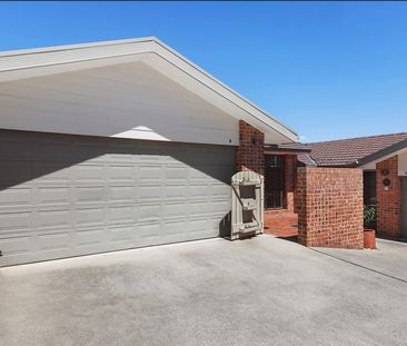 Charming 2-Bedroom Townhouse in Leafy Queanbeyan West - Photo 5