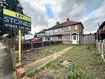 3 bedroom end of terrace house to rent - Photo 4