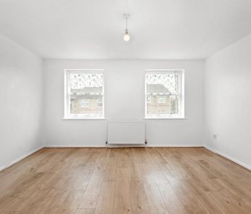 3 bedroom flat to rent - Photo 1