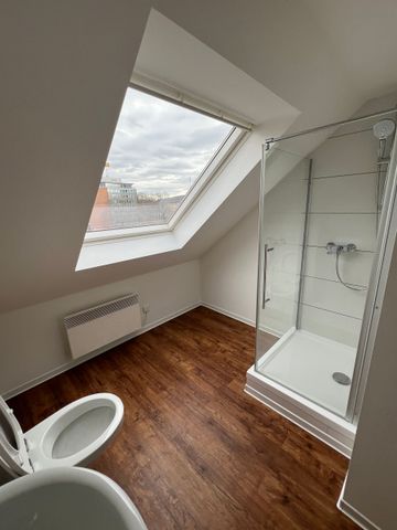 Helle Dachwohnung in Düsseldorf - Ideal für Singles oder Paare - Photo 4