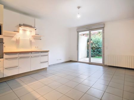 T2 - 38m2 - TERRASSE - GARAGE - 69100 VILLEURBANNE - Photo 3