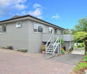 Charming 3BR Home in Royal Heights, Massey East - Photo 6